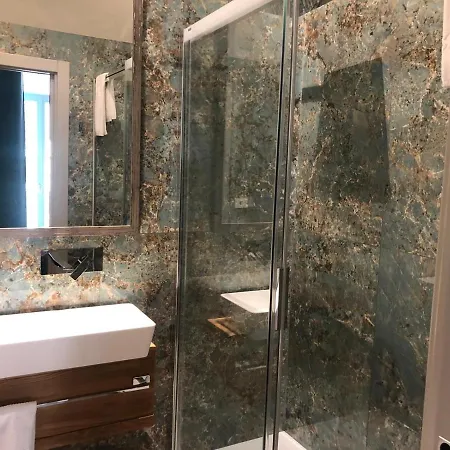 La Linea D'acqua Гостьовий будинок Ла-Спеція