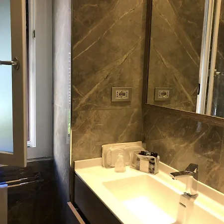 La Linea D'acqua בית הארחה לה ספציה